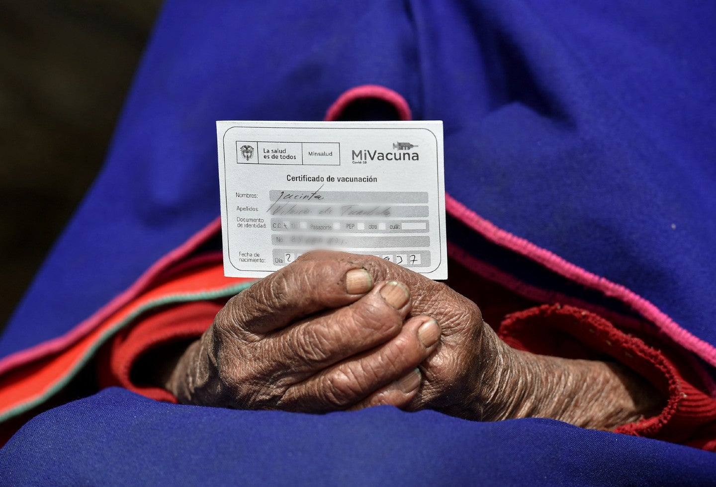 Vacunación covid en Colombia en adultos mayores