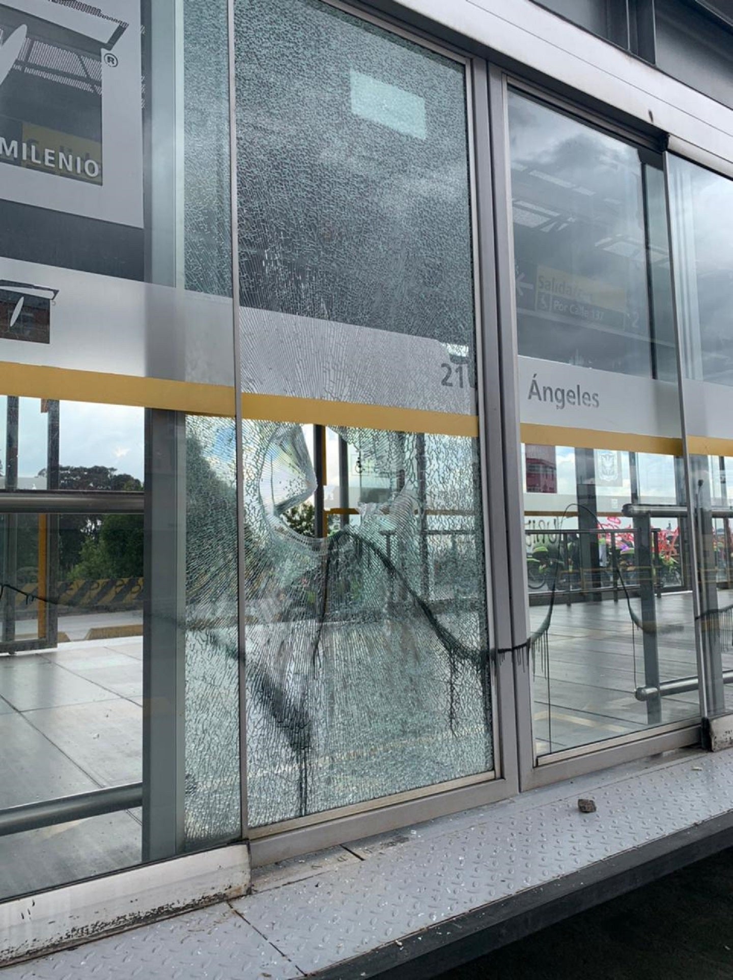 Vandalismo en estaciones de Transmilenio, durante las protestas