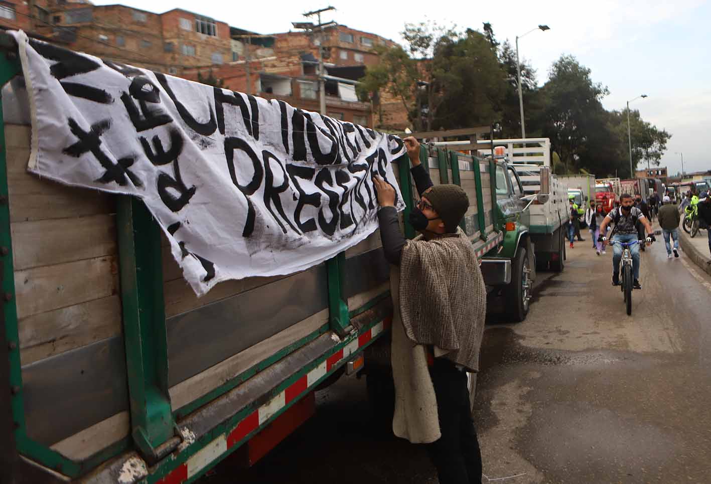 Camioneros y conductores de vehículos de carga protestan en sur de Bogotá