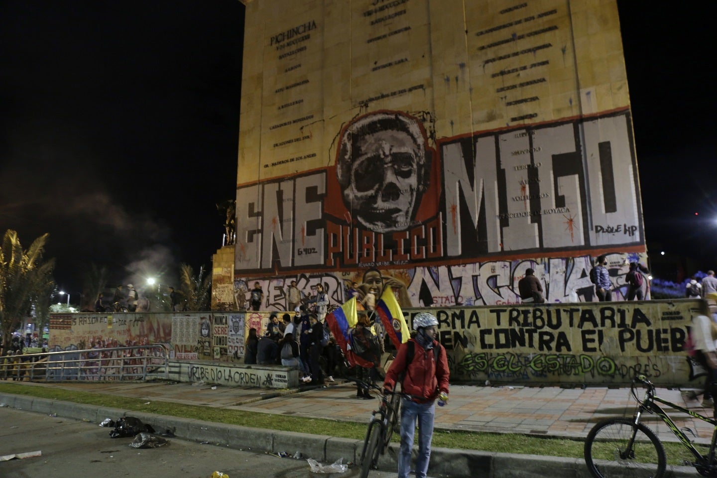 Vandalismo en el Monumentos a los Héroes
