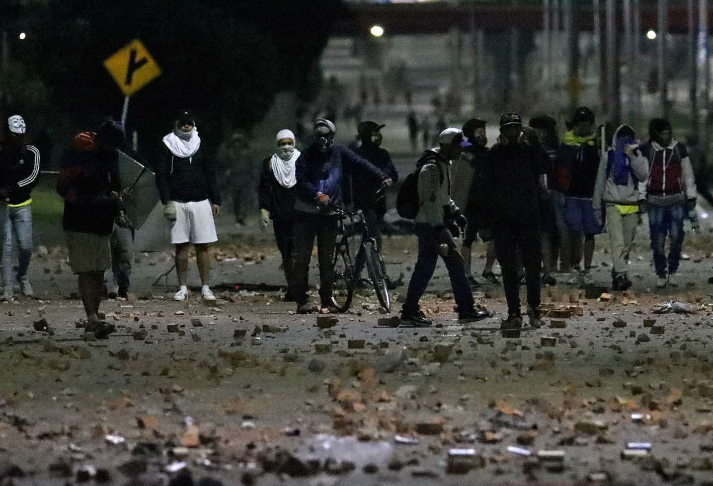 ENFRENTAMIENTOS ENTRE MANIFESTANTES Y POLICIA DEL ESMAD EN SOACHA