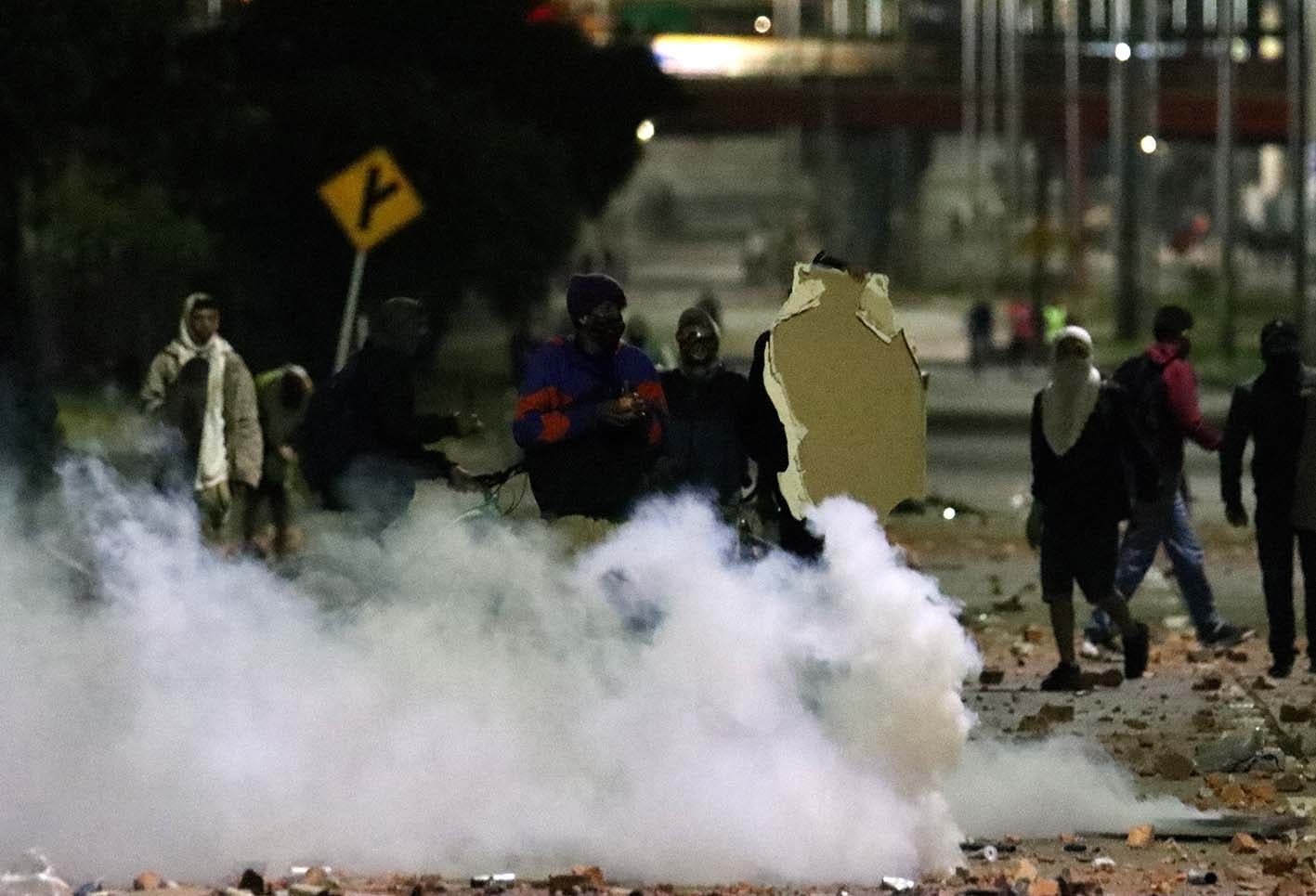 ENFRENTAMIENTOS ENTRE MANIFESTANTES Y POLICIA DEL ESMAD EN SOACHA
