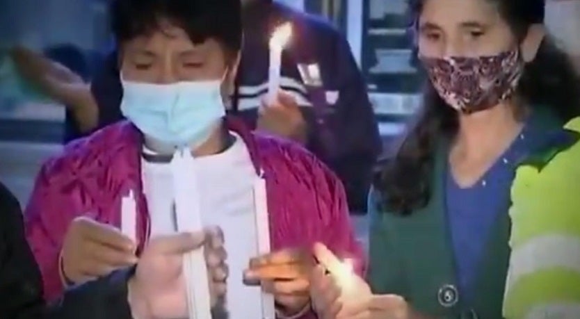 Vecinos salieron a proteger los CAI de Bogotá