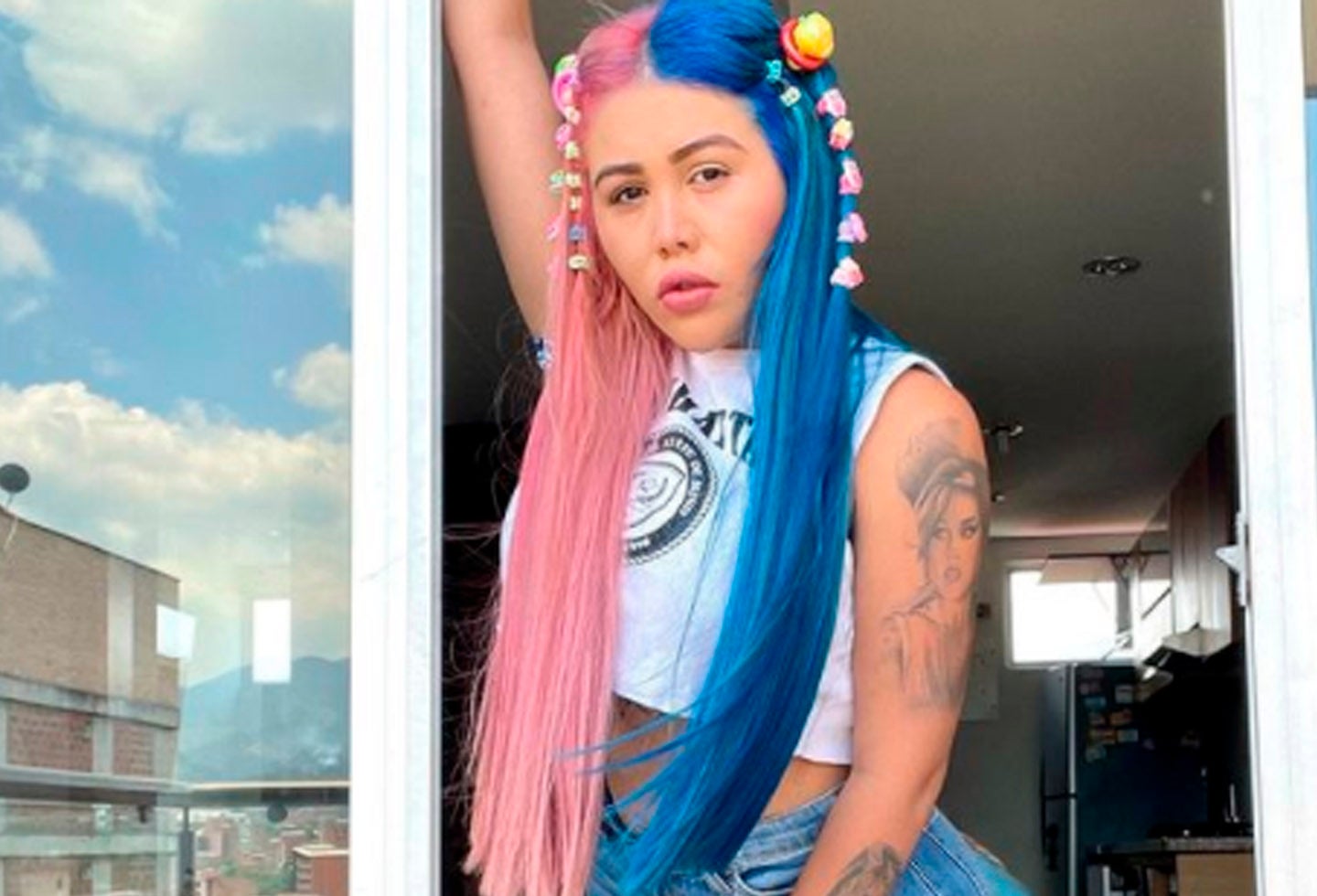 Yina Calderón publicó una foto de joven