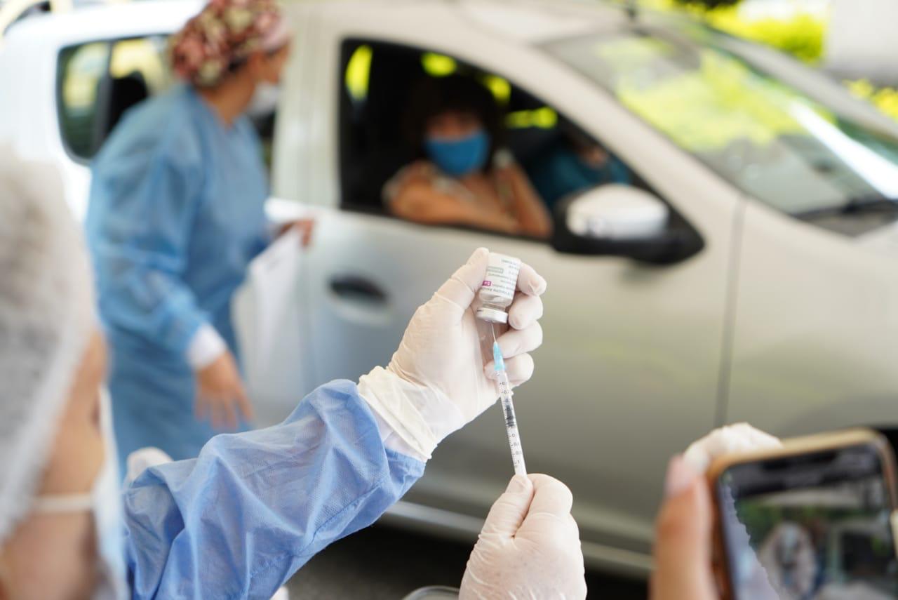 vacunación colombia: hombre se lamenta de no haberse vacunado