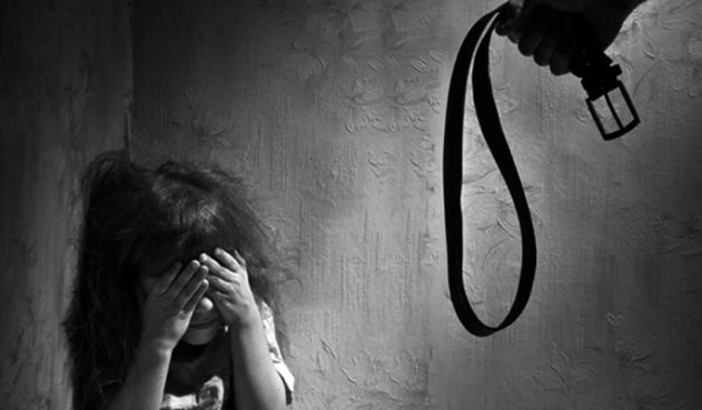 Correa - Castigo físico - Maltrato infantil