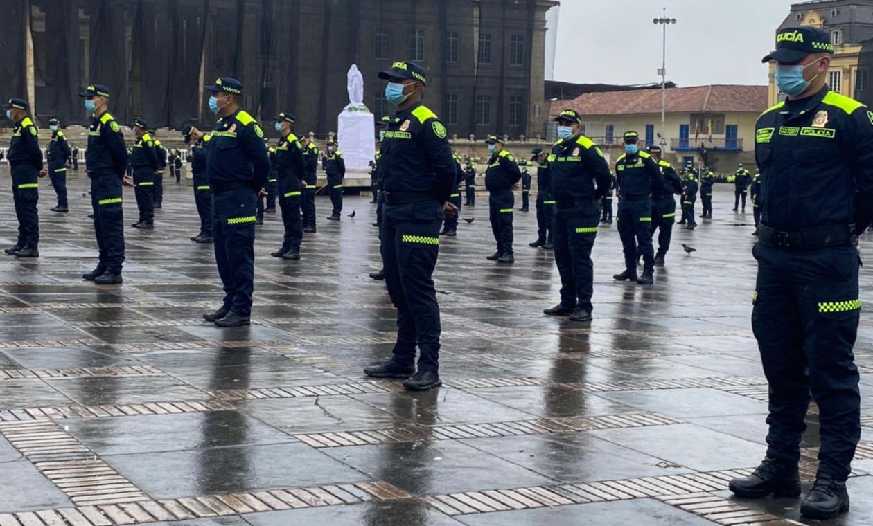 Uniforme policia colombia 2021