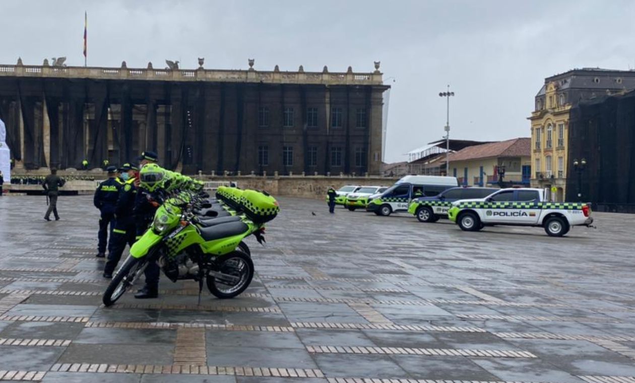 Uniforme policia colombia 2021