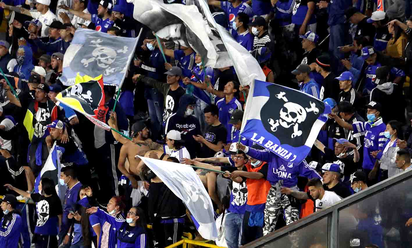 hinchas de Millonarios en El Campín.