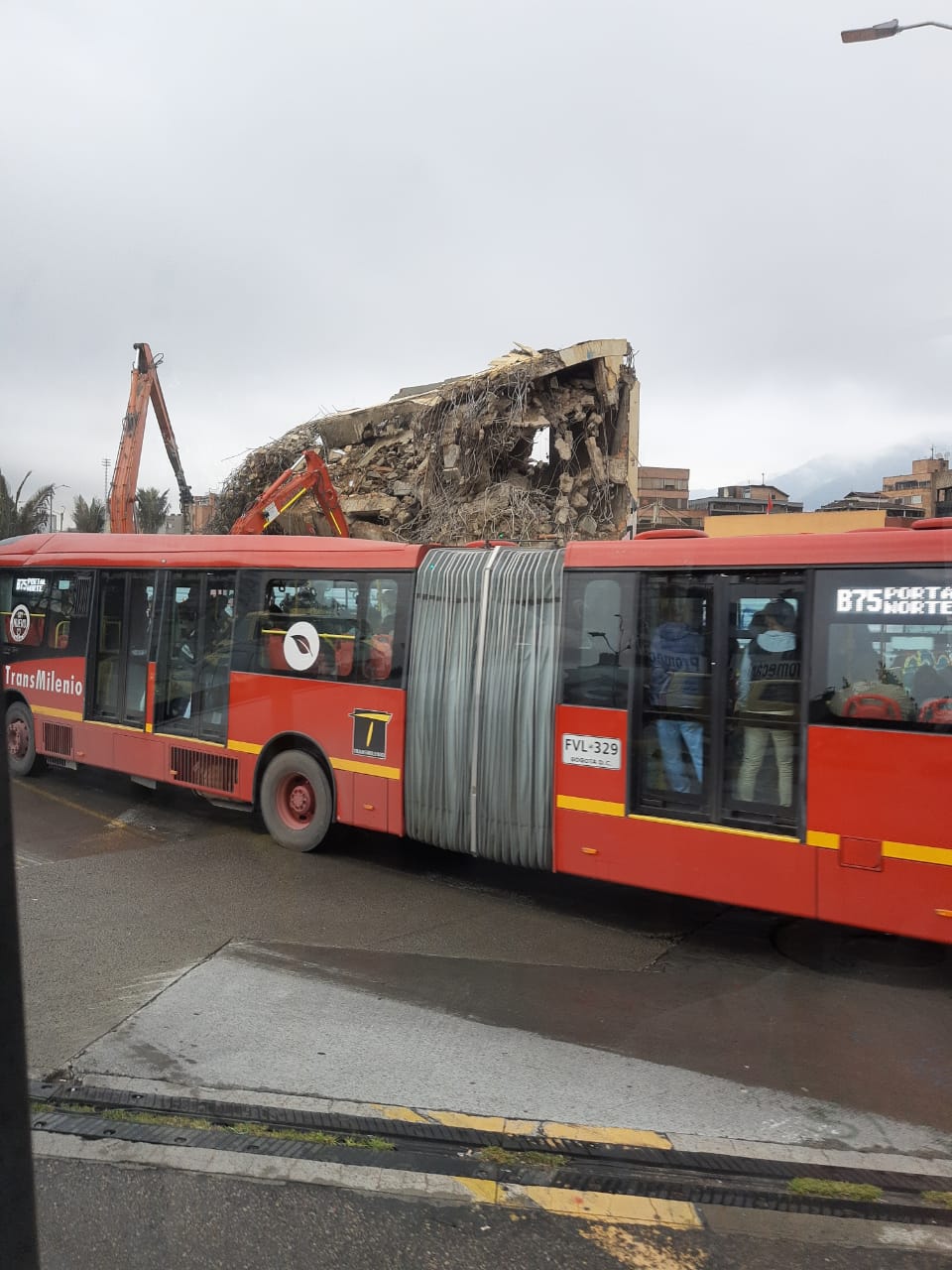 MONUMENTO A LOS HÉROES