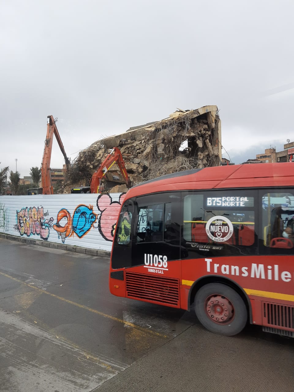 MONUMENTO A LOS HÉROES