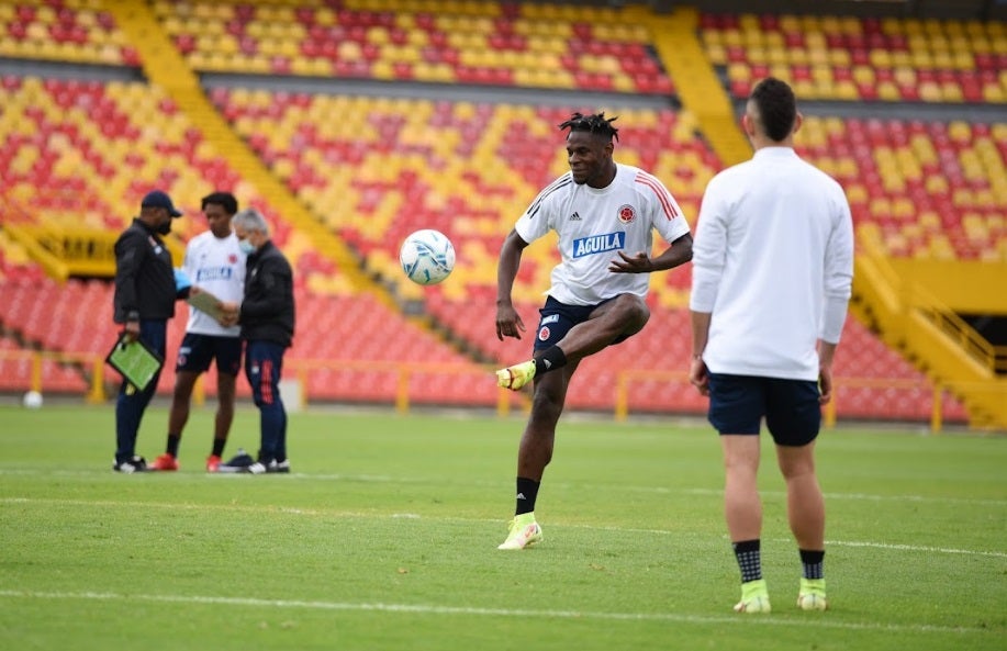Selección Colombia entrenando en El Campín