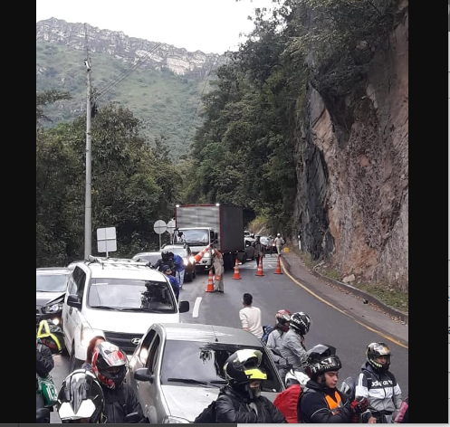 vía Bogotá Girardot