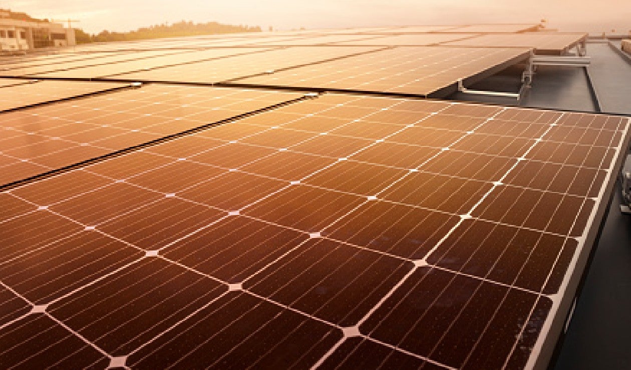 Energía solar fuente del alumbrado público de la vereda Carrasquilla