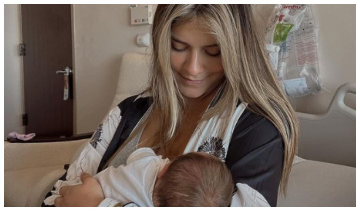 Laura Tobón y su bebé