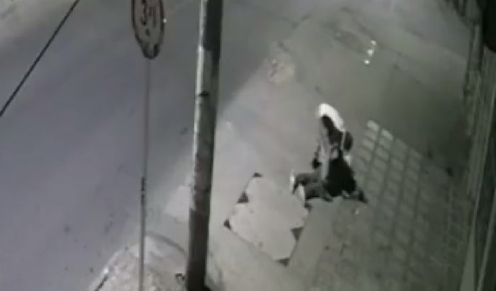 Ladrón le dio con una piedra a su víctima