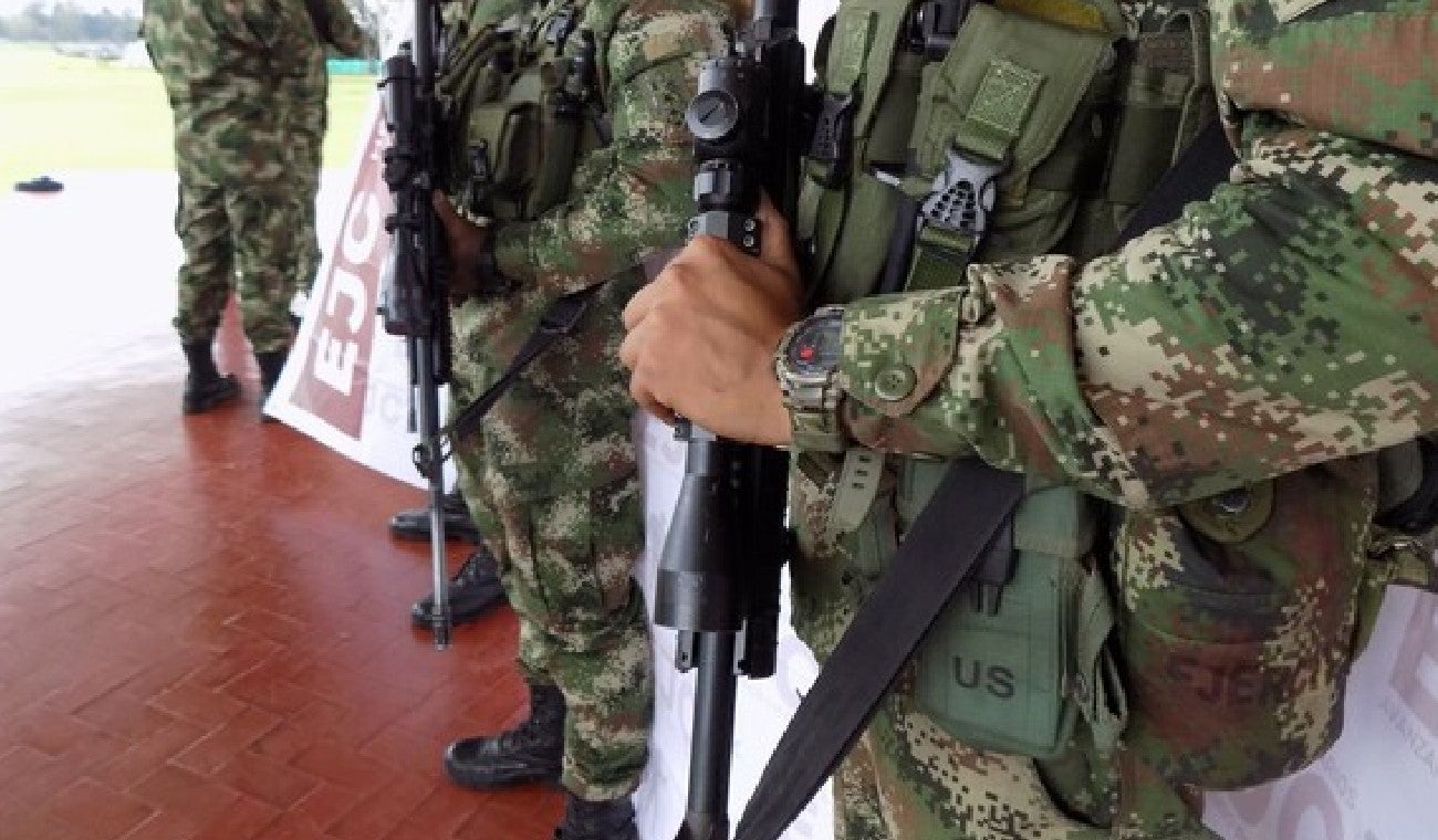 Soldados se dieron puño y pata