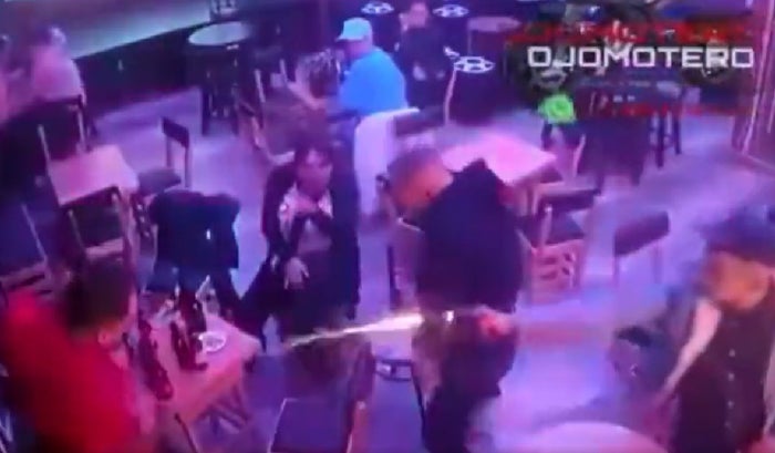 Delincuente asesina a bala a hombre en medio de pelea