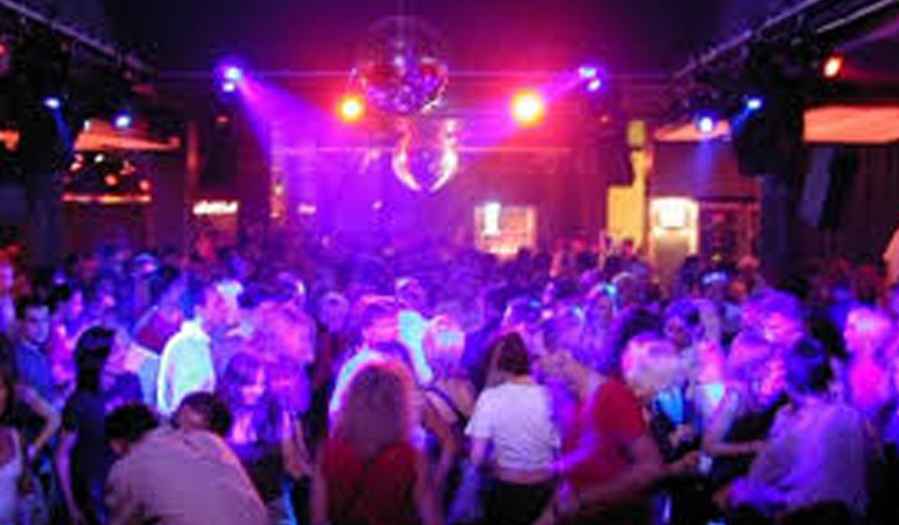 De la rumba al pánico: seis personas heridas tras explosión en discoteca