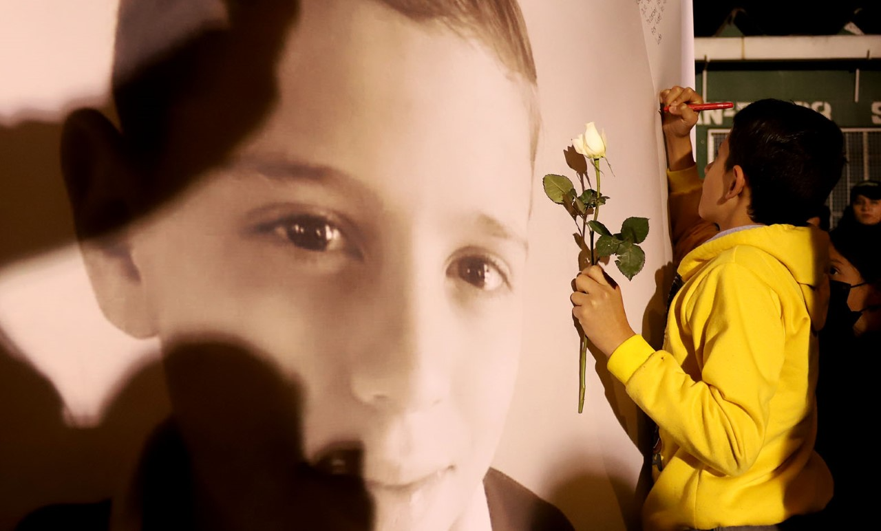 Homenaje tras atentado en CAI Arborizadora Alta