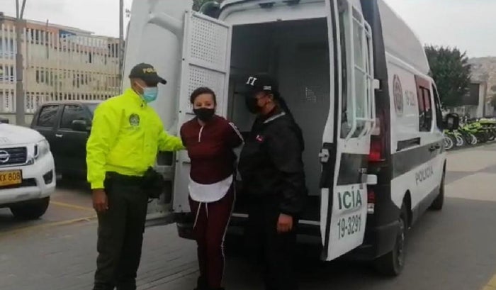 Mujer que mandó a matar y sacarle bebé a una habitante de calle