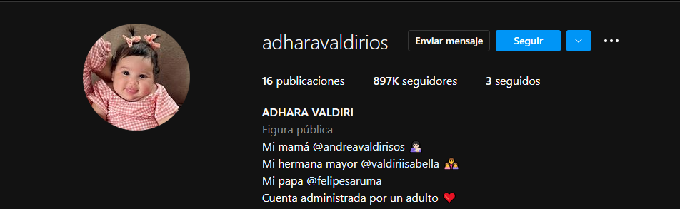 Instagram Adhara Valdiri