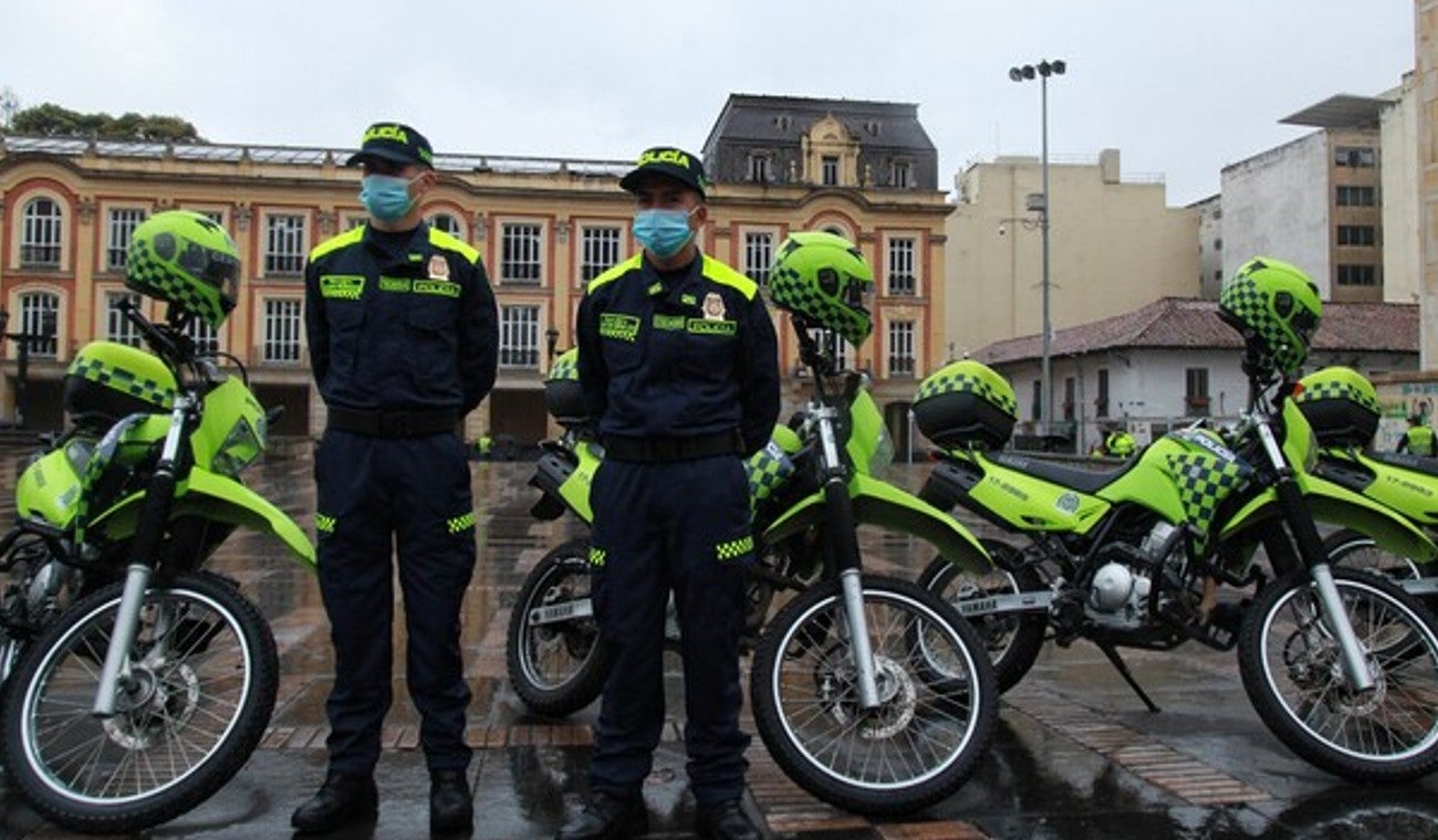 Cómo identificar si un policía es falso