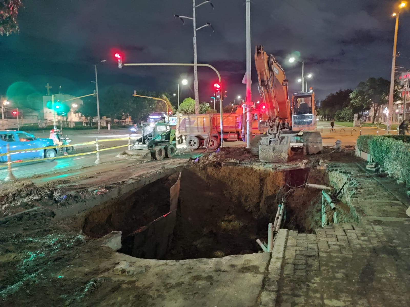 Si bien el Acueducto dispuso de 17 carrotanques para abastecer a los afectados, estos no fueron suficientes para toda la localidad.
