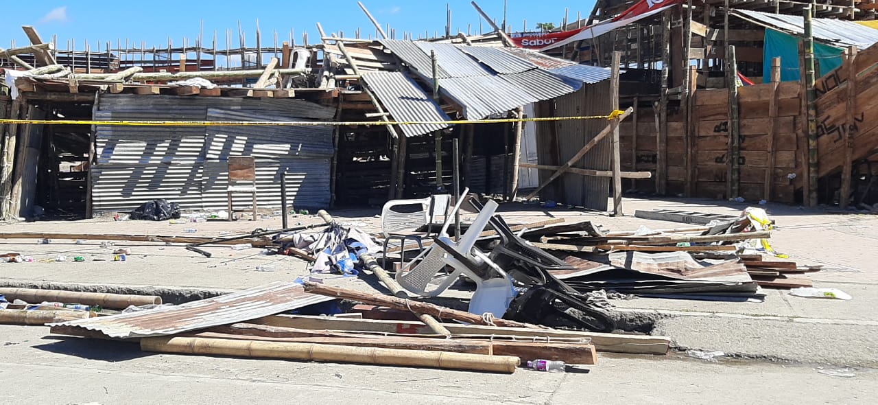 Gradas colapsadas en El Espinal