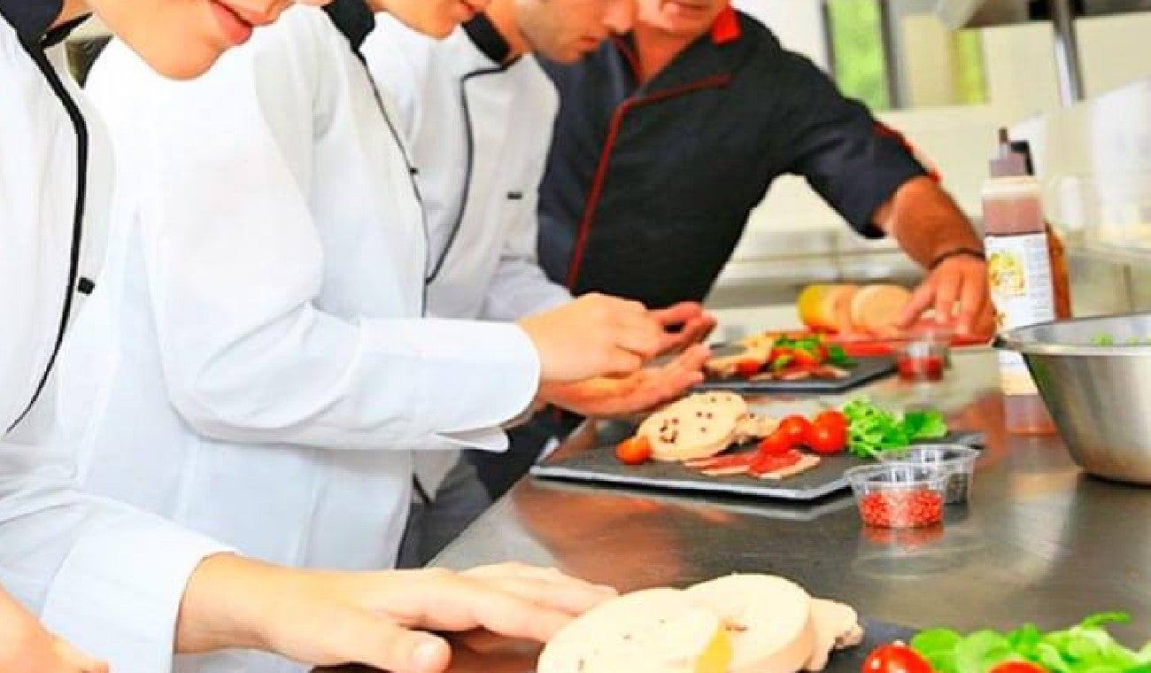 Alcaldía de Bogotá abrió atravctivo curso para aprender a preparar lechona, es gratuito y de fácil acceso