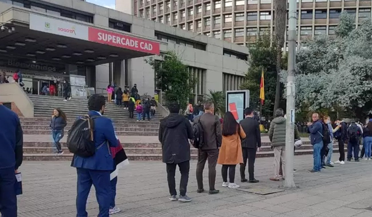 Filas para pago de impuesto Predial