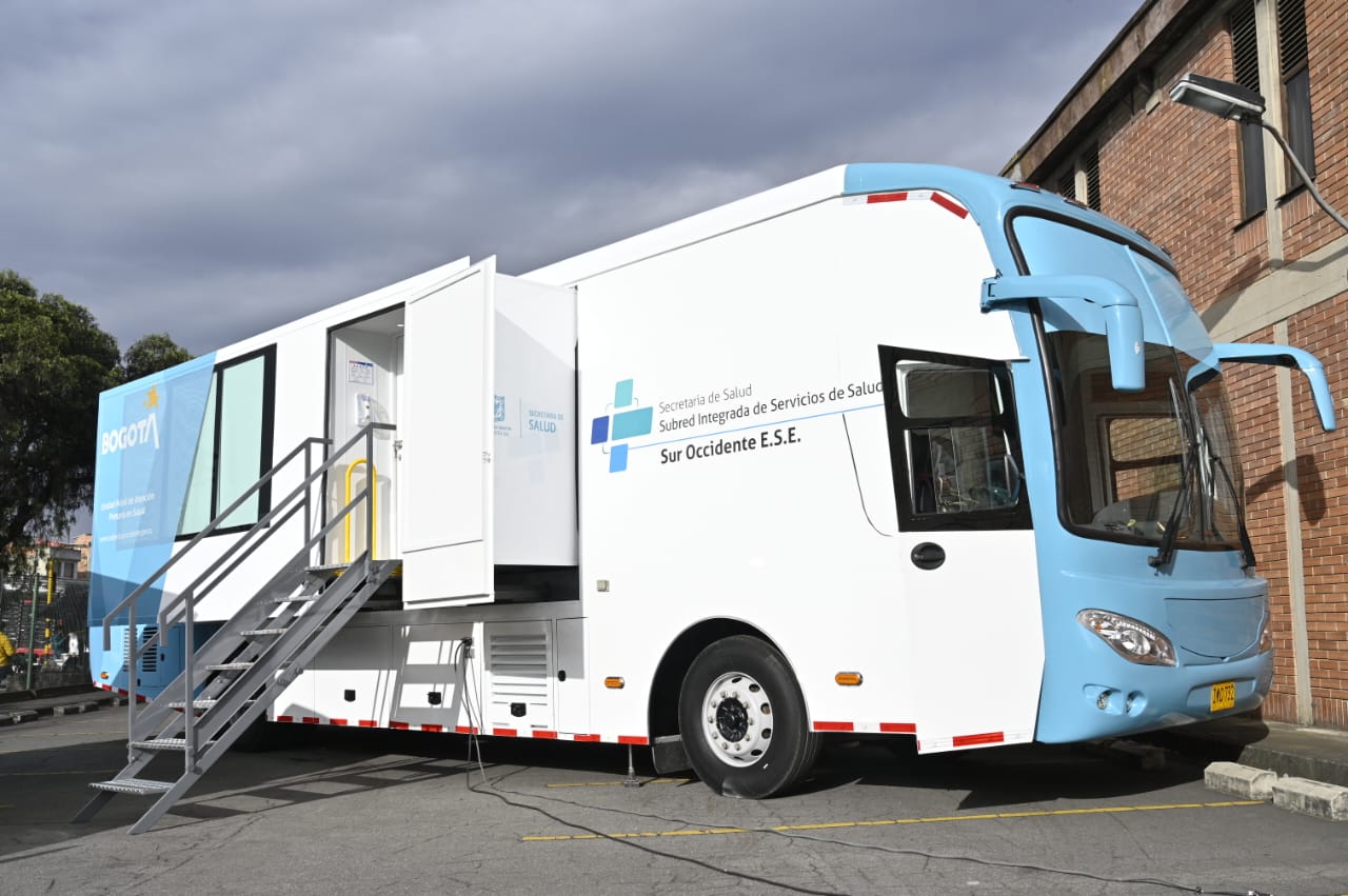 Unidad móvil de atención en salud para los barrios de Bogotá.