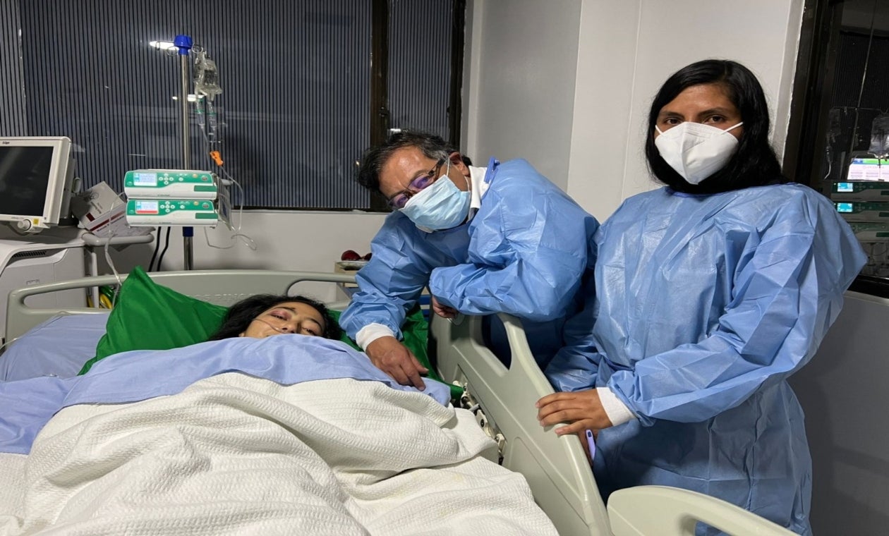 Petro visita a mujer atropellada por su comitiva