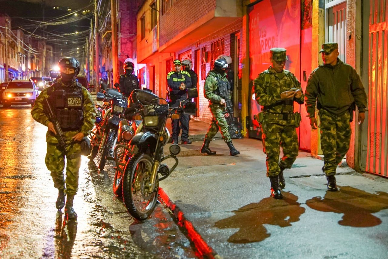 Megaoperativo de la secretaría de seguridad dejó 400 personas registradas y 6 establecimientos cerrados