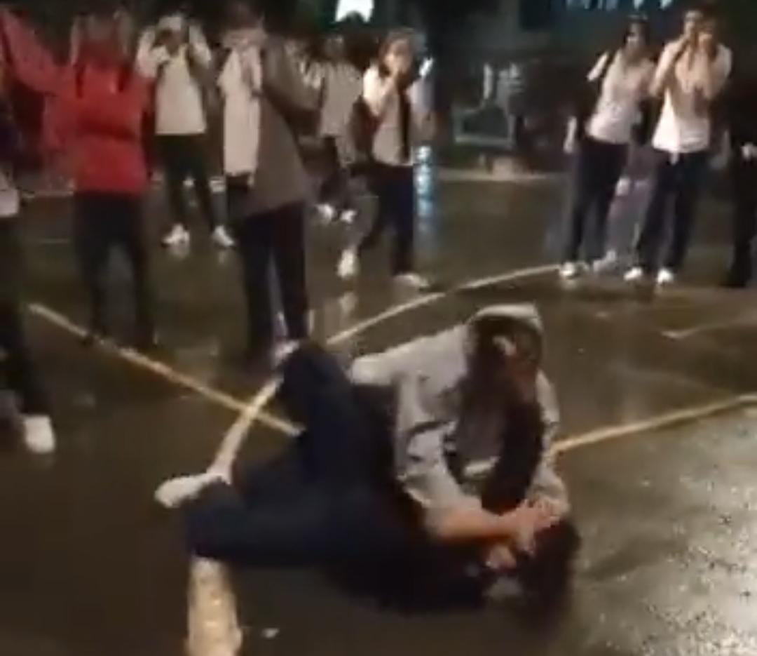 Estudiantes se están citando para pelear