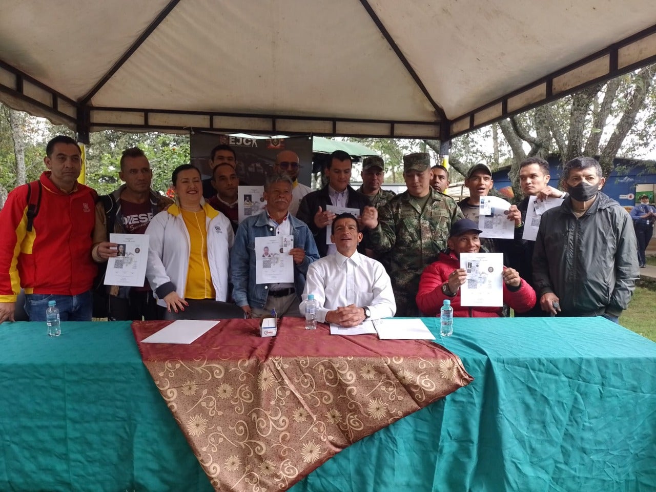 Distrito y Ejército Nacional entregaron libretas militares a habitantes y exhabitantes de calle