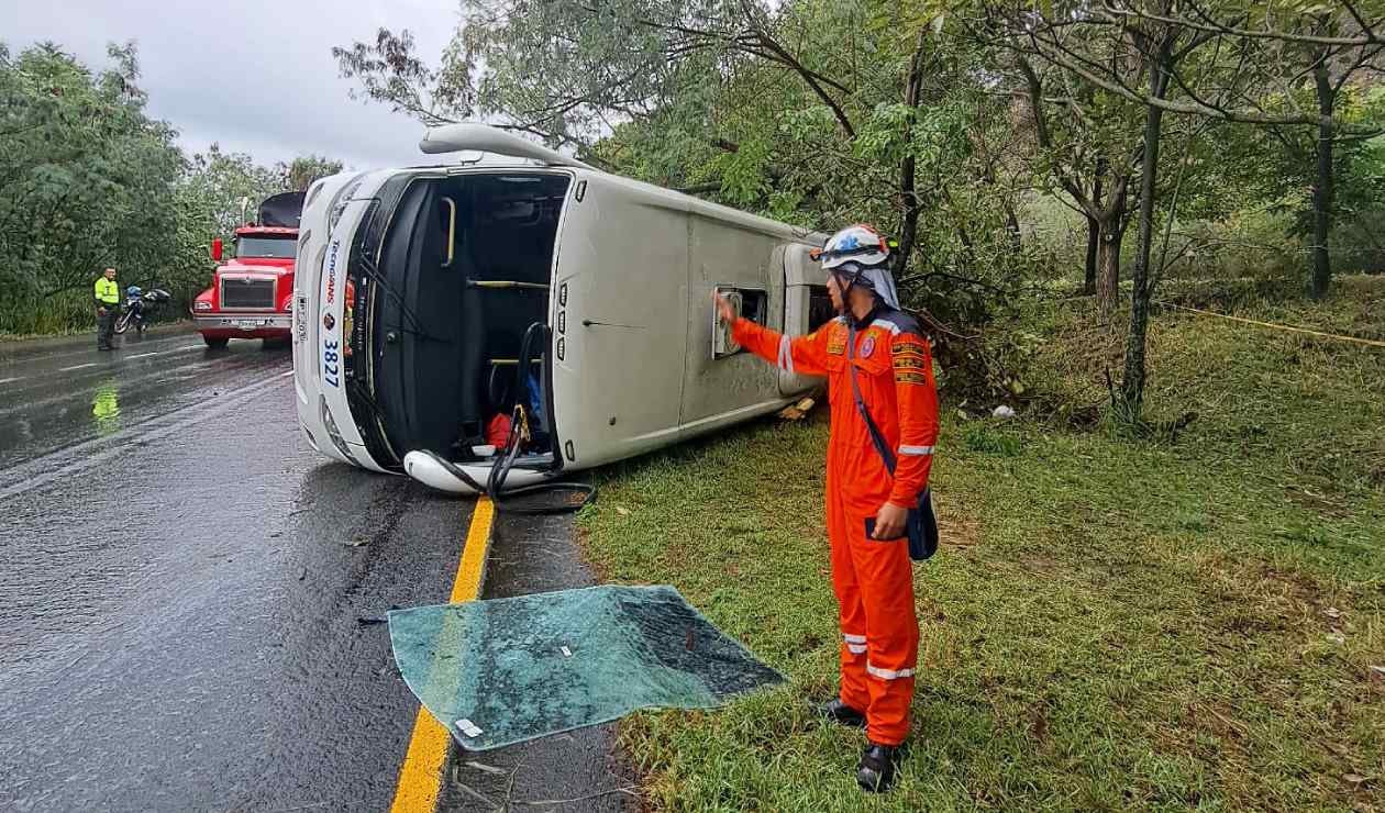 Accidente en la vía Ibagué - Bogotá, a la altura de El Espinal