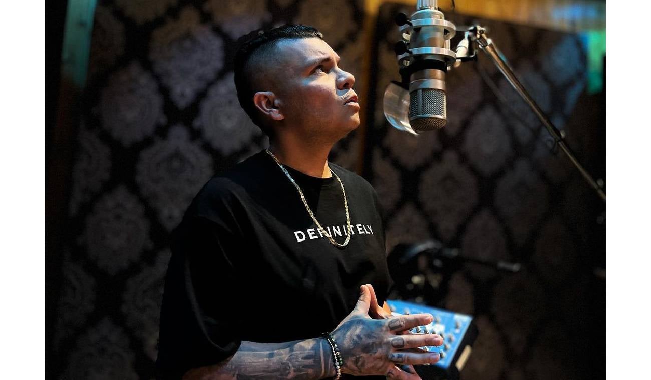 Alzate, cantante popular