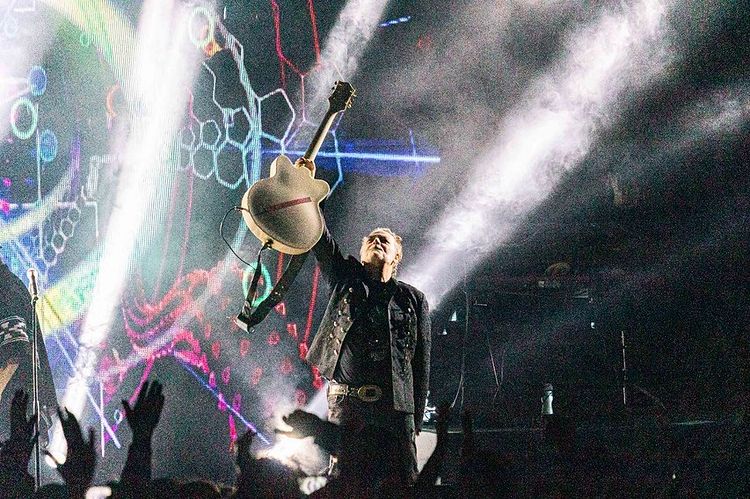 Miguel Mateos, celebra 40 años de música con un concierto en Bogotá