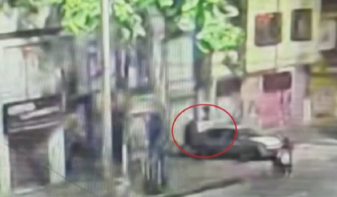 Así manipulaban los cuerpos embolsados en Bogotá