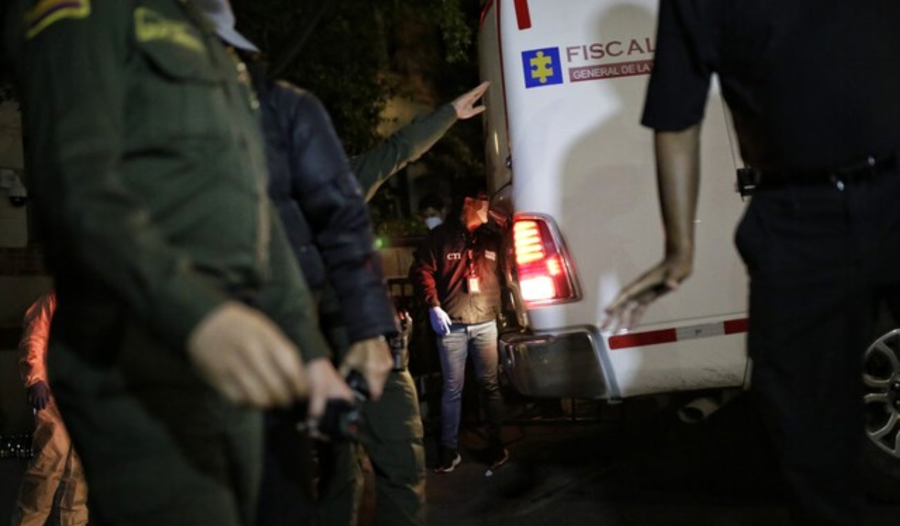 Motociclista se estrelló con camión y perdió la vida en la Av Américas