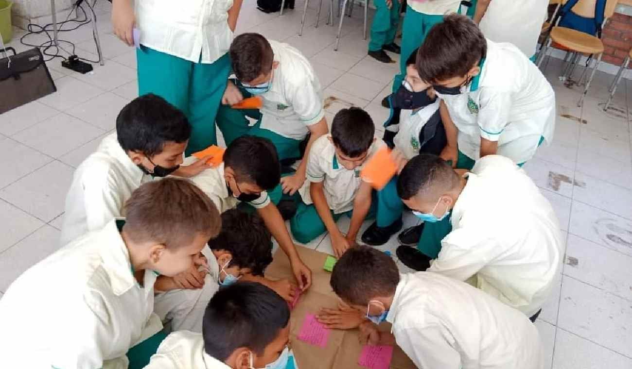 Estudiantes de colegio