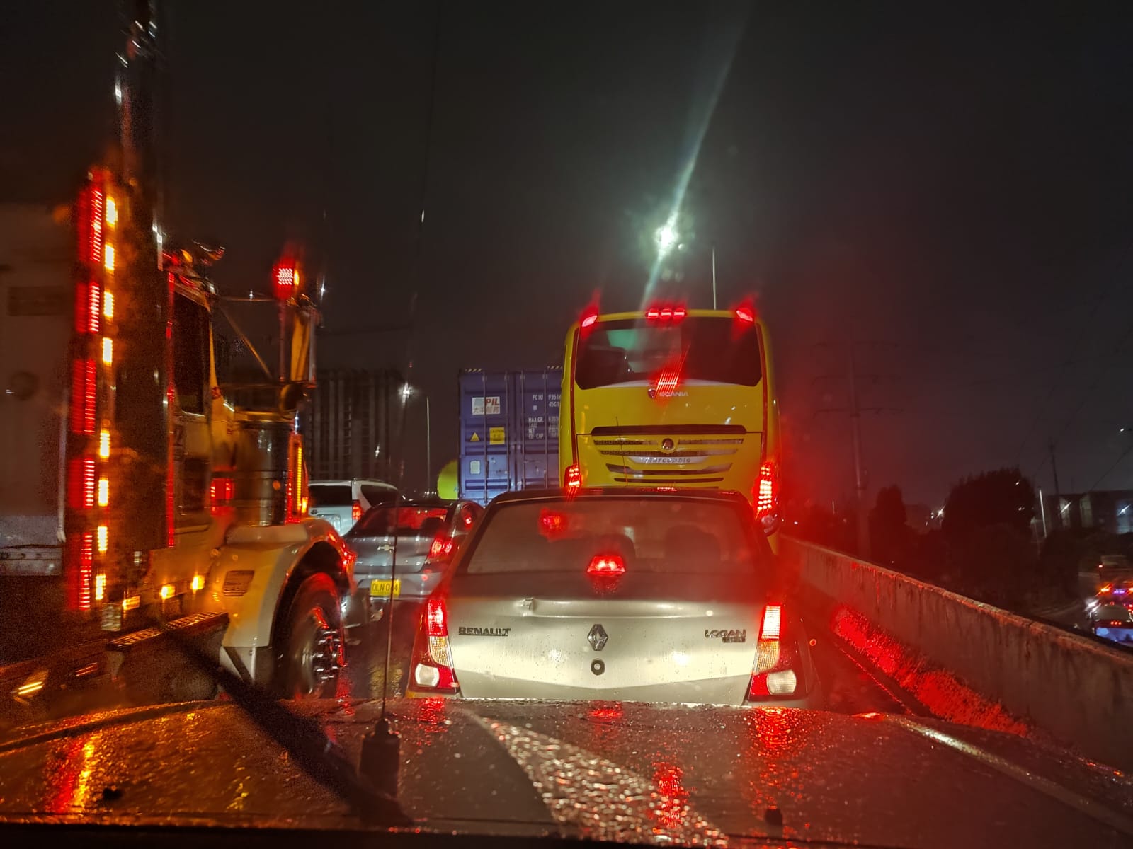 Problemas de movilidad vía al sur de Bogotá.