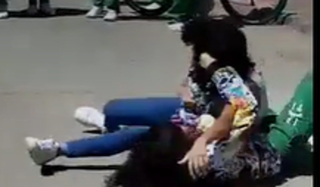 Pelea de estudiantes en Medellín