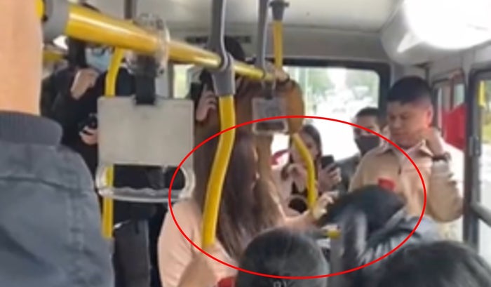 Comunidad agredió a pasajera que se coló en TransMilenio