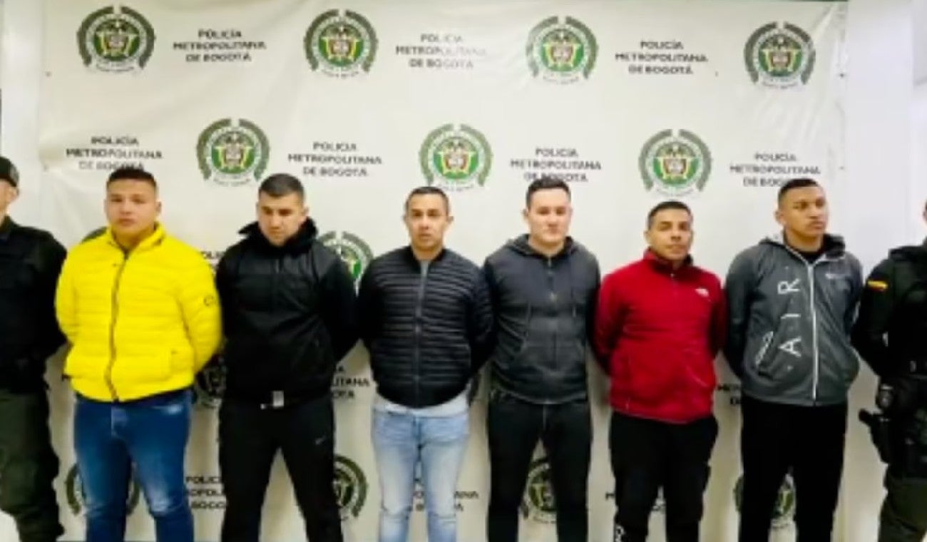 Policías que extorsionaban a comerciantes en Bogotá