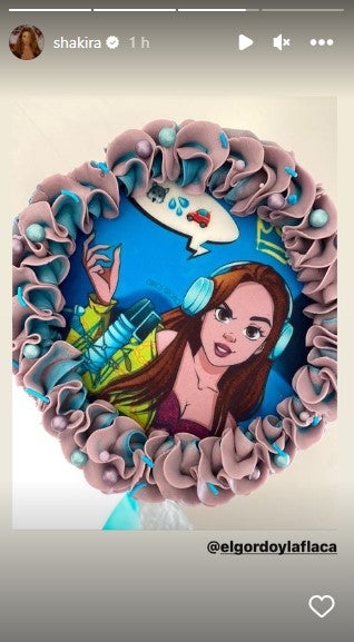 Shakira recibe tortas de cumpleaños