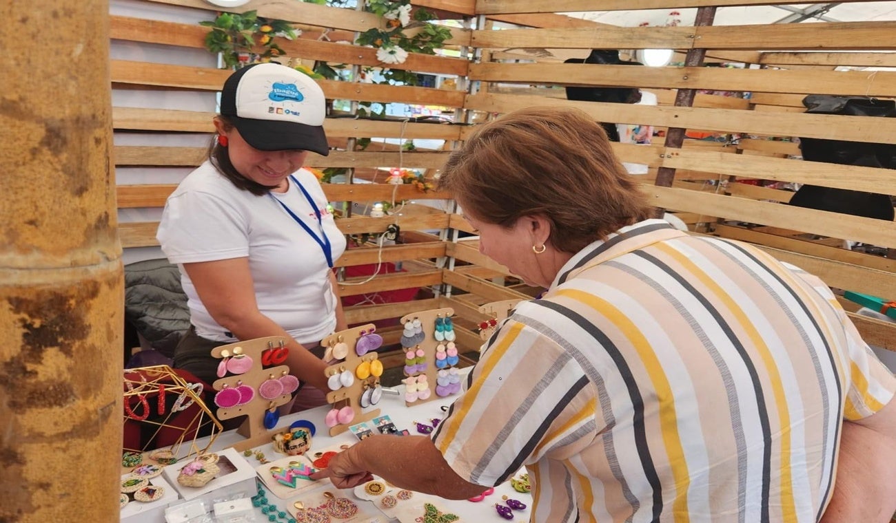 Tips para emprender un negocio sin dinero: redes sociales y publicidad