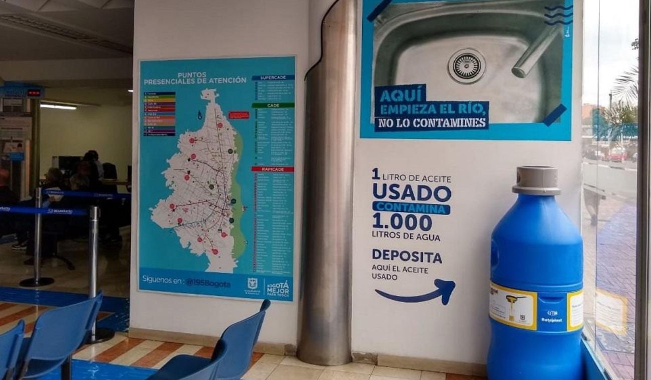 Contenedor para aceite de cocina usado