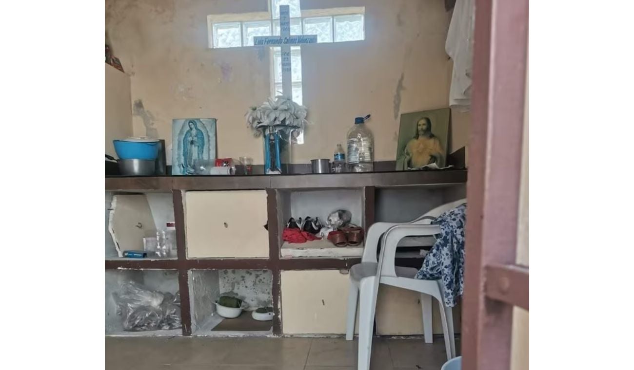 Fotos denuncia de pareja que vivía en cementerio